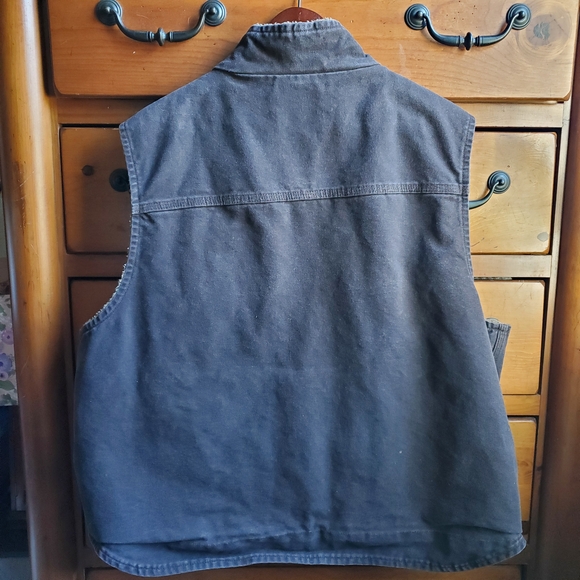 Carhartt Faded Brown Sherpa-Lined Vest - Picture 2 of 4